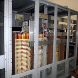 Non-encapsulated VPI dry type distribution transformers